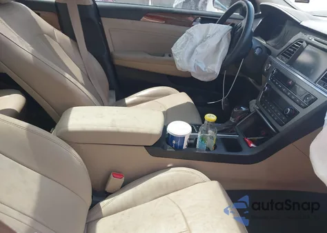 2015 Hyundai Sonata Limited z USA, uszkodzony, nr VIN 5NPE34AF5FH194110